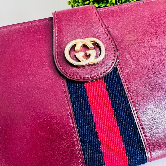 100% authentic Gucci, leather maroon wallet - Picture 8 of 11